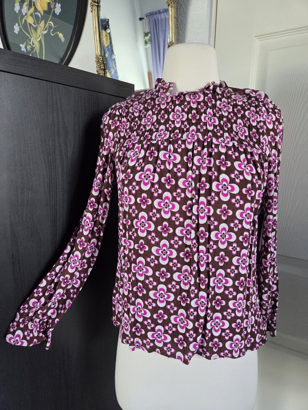 Pink flower print long sleeve shirt flowy style Girls Size Medium New With Tags